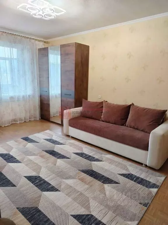 2-к кв. Белгородская область, Старый Оскол Восточный мкр, 11 (54.0 м) - Фото 0