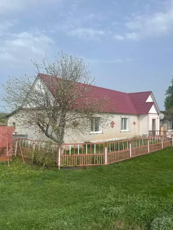 Дом в Саратовская область, Новобурасское муниципальное образование, ... - Фото 0