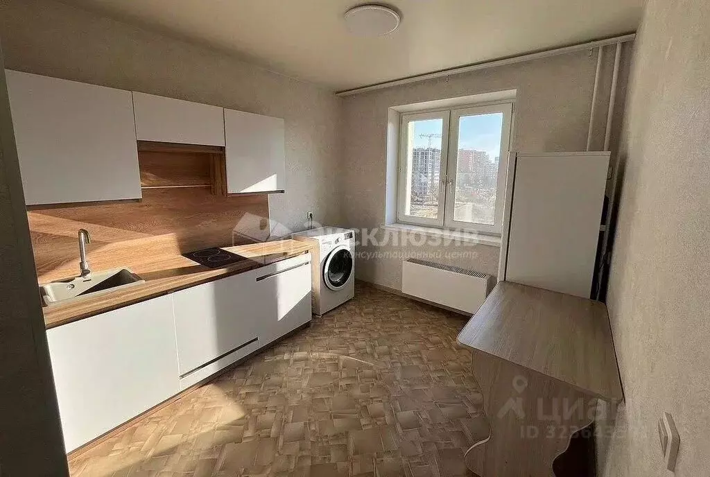 1-к кв. Тюменская область, Тюмень ул. Елизарова, 12 (33.0 м) - Фото 1