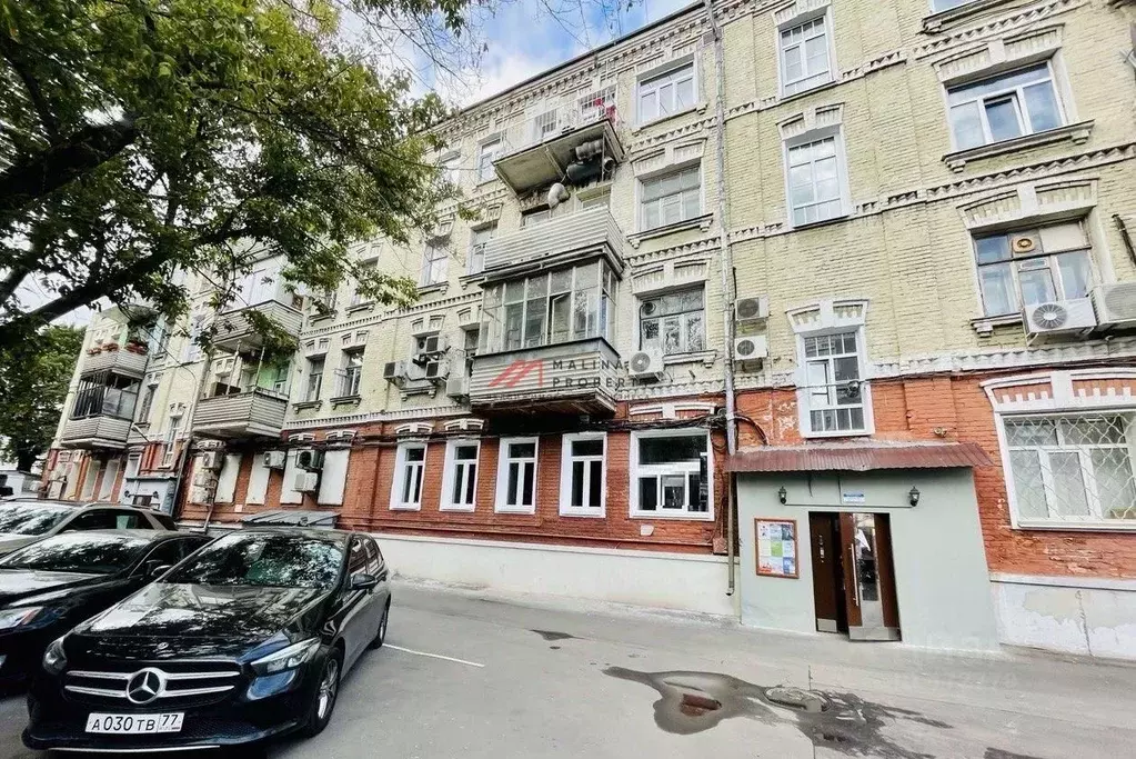 Торговая площадь в Москва Зубовский проезд, 2К2 (123 м) - Фото 0