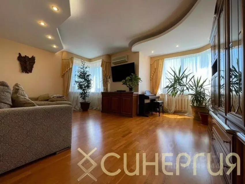 3-к кв. Ростовская область, Ростов-на-Дону пер. Семашко, 93 (110.0 м) - Фото 1
