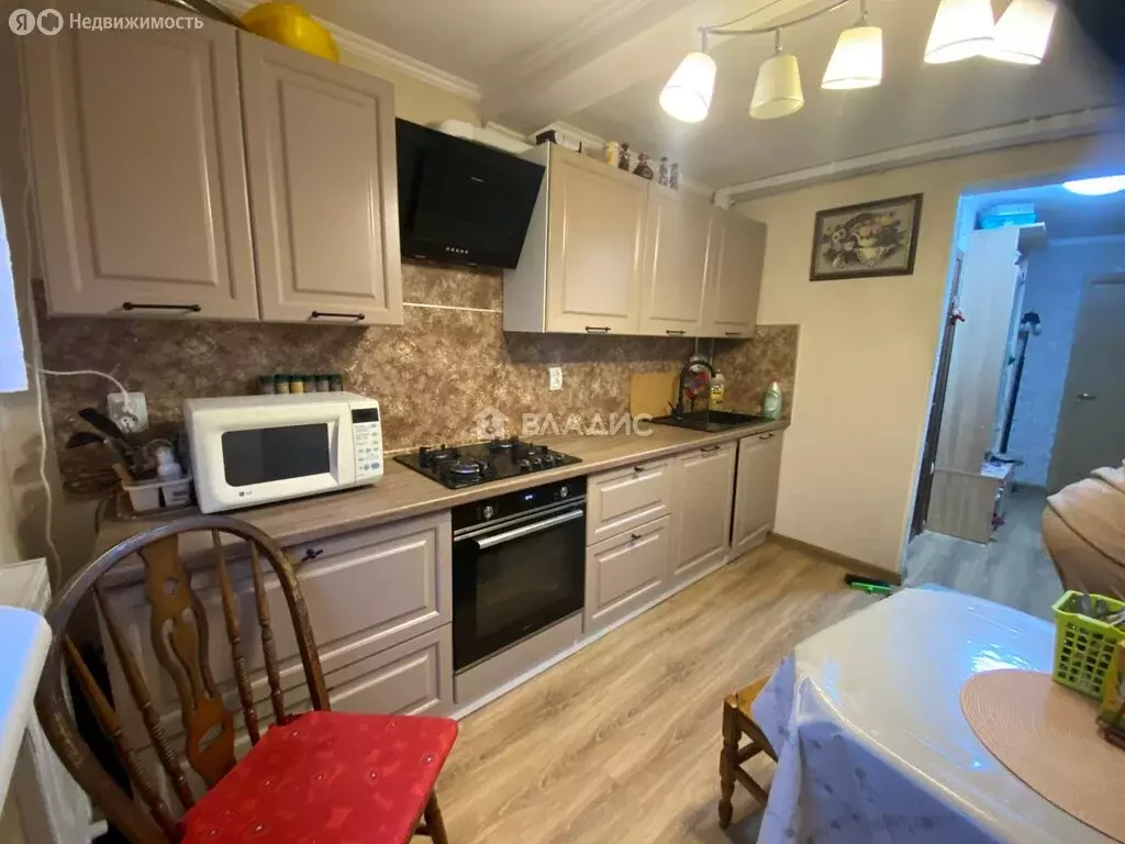 4-комнатная квартира: Калининград, улица Герцена, 9 (90.3 м) - Фото 0