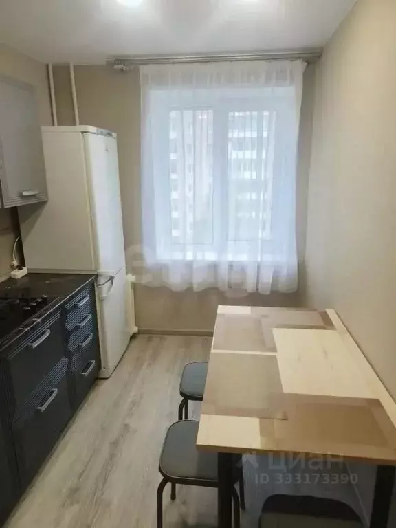 3-к кв. Удмуртия, Ижевск 7-я Подлесная ул., 18 (62.2 м) - Фото 1