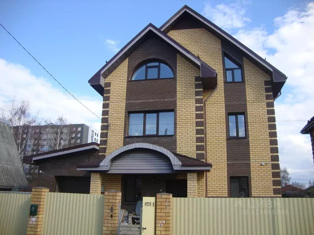 Дом в Коми, Сыктывкар Ижемская ул., 7/1 (235 м) - Фото 0