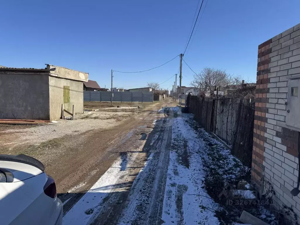 Участок в Крым, Сакский район, с. Уютное, Прибой СПК ул. Вишневая, 95 ... - Фото 1