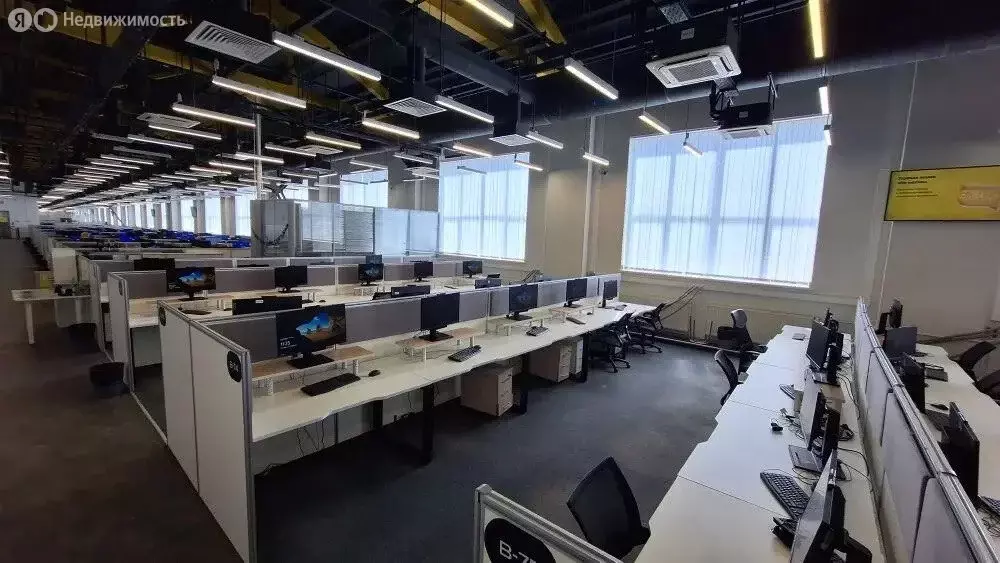 Офис (2490.6 м) - Фото 1
