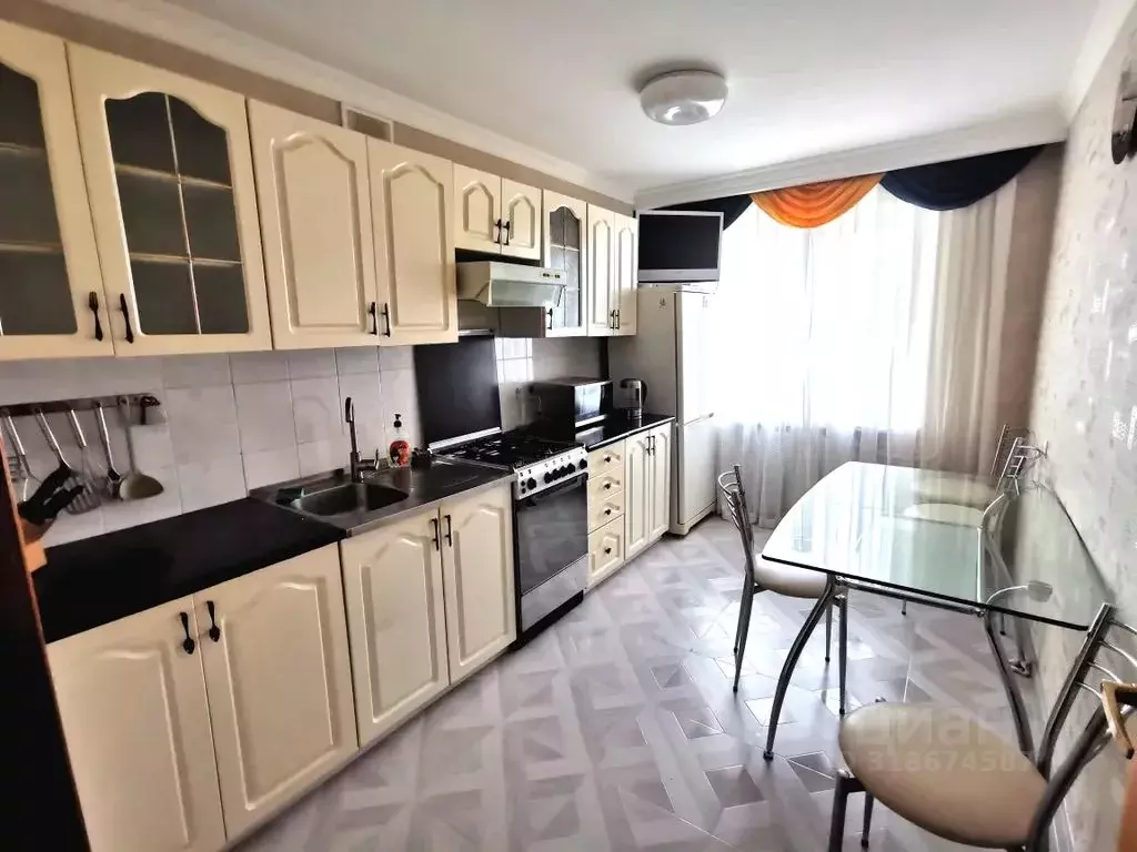 3-к кв. Ставропольский край, Ставрополь ул. Ленина, 299 (76.0 м) - Фото 0