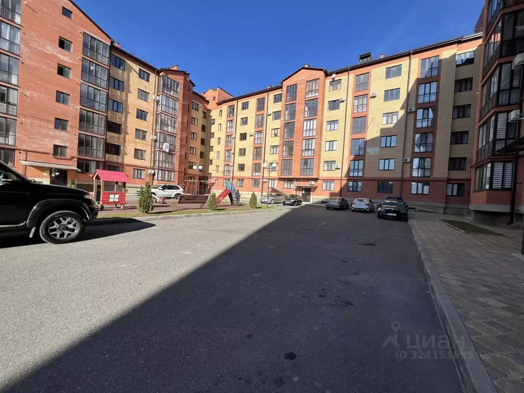 3-к кв. Северная Осетия, Владикавказ ул. Билара Кабалоева, 16 (115.0 ... - Фото 1