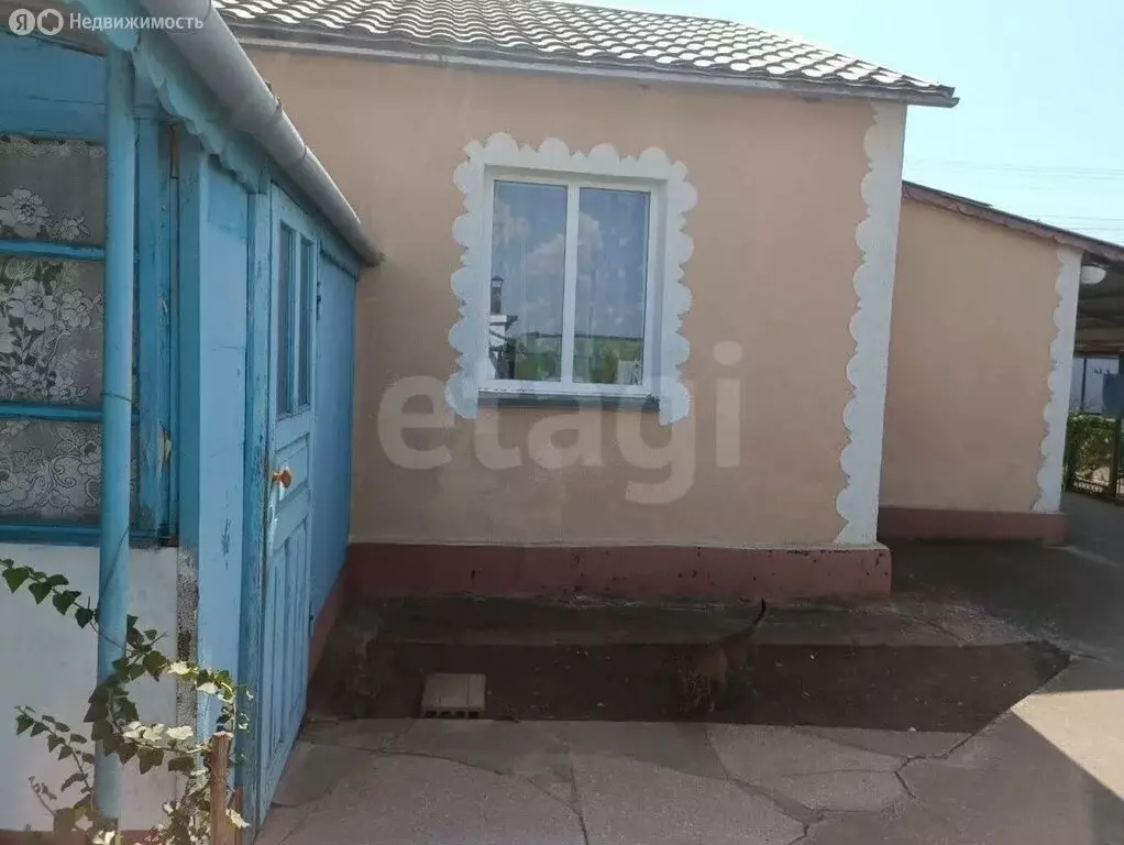 Дом в Сакский район, Ромашкинское сельское поселение, село Колоски, ... - Фото 2