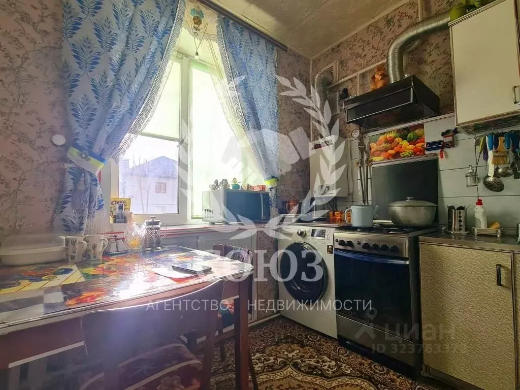 2-к кв. Калужская область, Дзержинский муниципальный округ, пос. ... - Фото 1