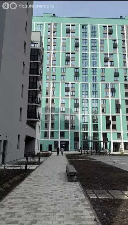 2-комнатная квартира: Тюмень, улица Николая Глебова, 4 (55 м) - Фото 1