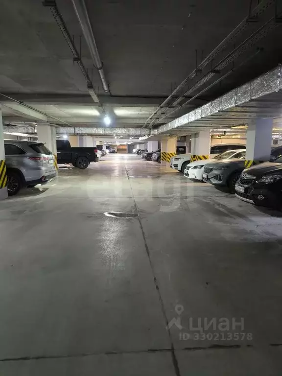 Гараж в Тюменская область, Тюмень ул. Осипенко, 16 (10 м) - Фото 1