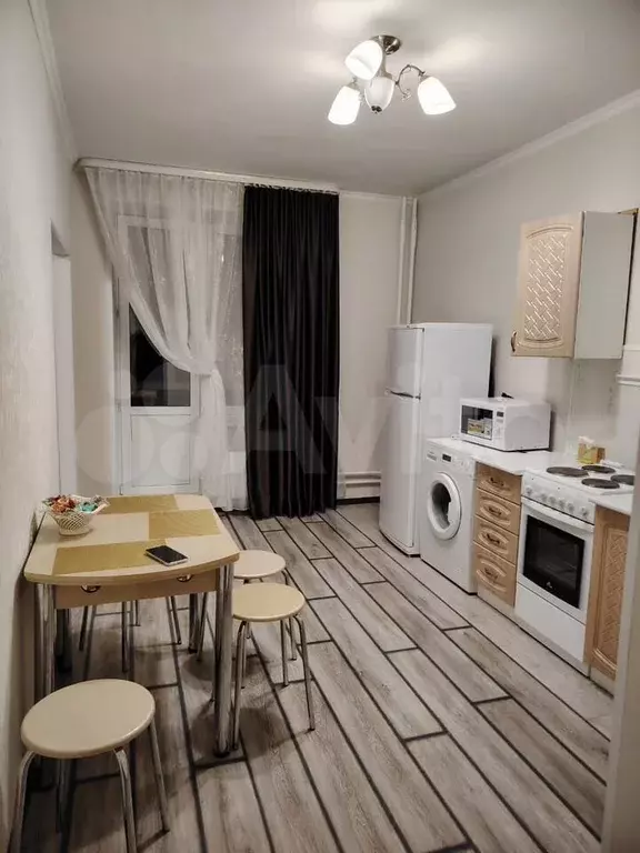 1-к. квартира, 40 м, 5/5 эт. - Фото 0