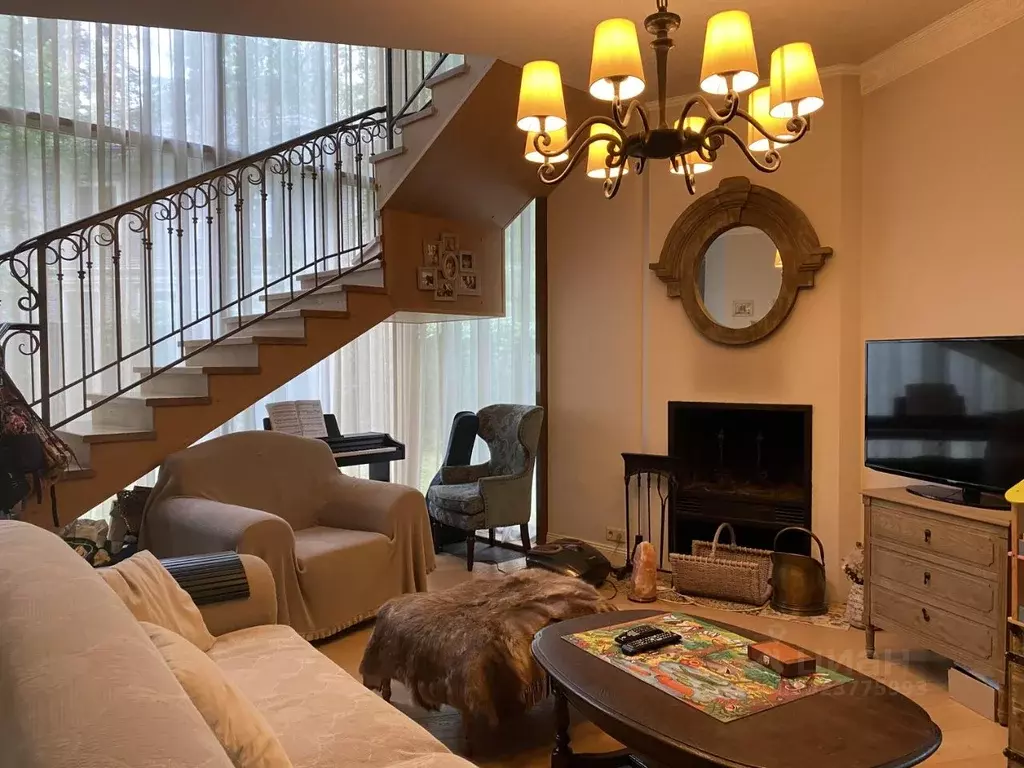 Дом в Московская область, Одинцовский городской округ, пос. Николина ... - Фото 1