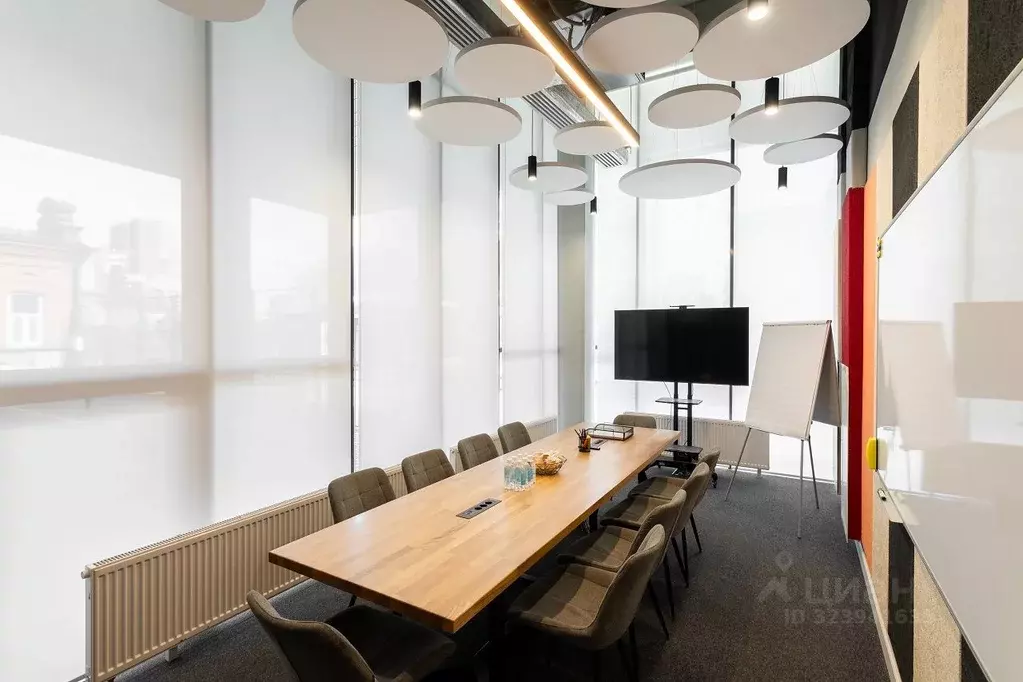 Офис в Свердловская область, Екатеринбург ул. Декабристов, 69 (444 м) - Фото 1