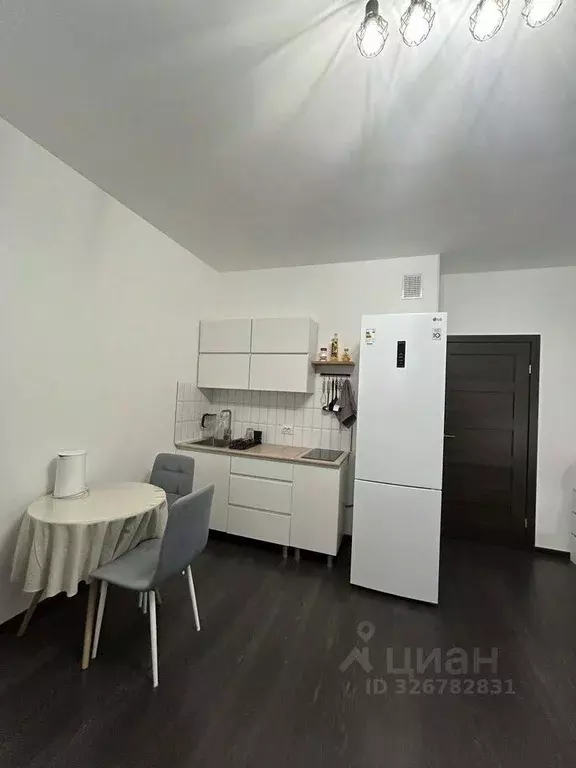 Студия Санкт-Петербург ул. Верхне-Каменская, 11к1 (25.0 м) - Фото 2