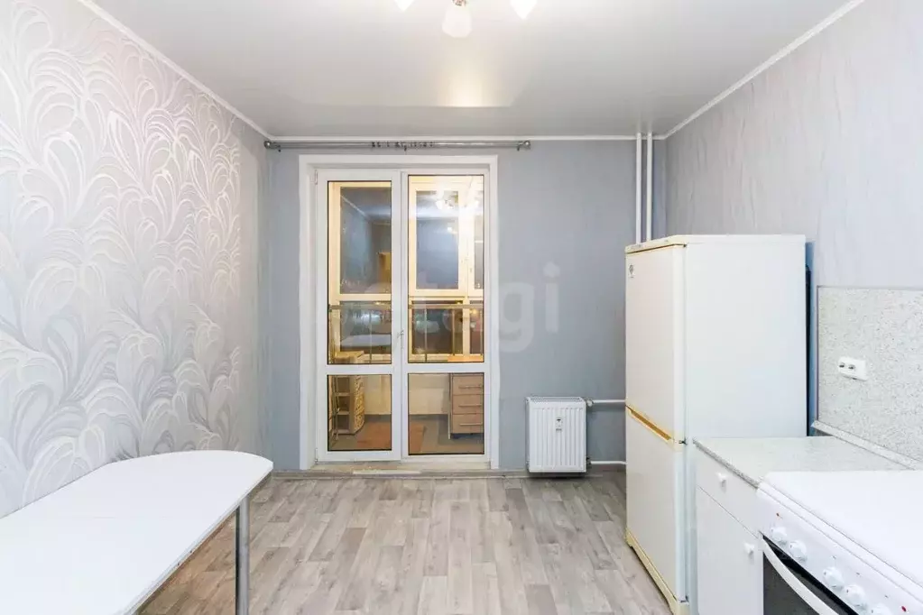 1-к кв. Тюменская область, Тюмень ул. Александра Протозанова, 10 (37.0 ... - Фото 2