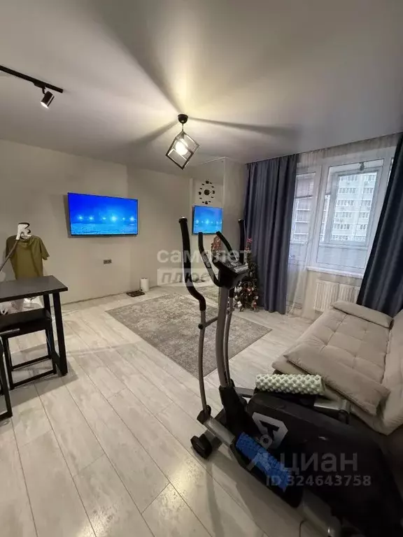 3-к кв. Волгоградская область, Волгоград ул. Поддубного, 1 (55.0 м) - Фото 1