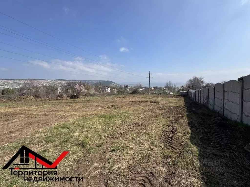 Участок в Севастополь ул. Новокузнецкая, 24 (4.3 сот.) - Фото 2