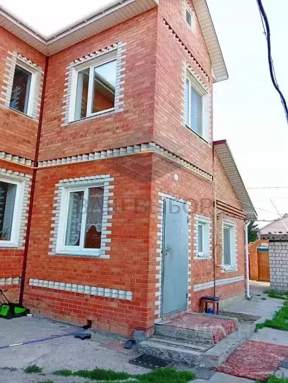 Коттедж в Омская область, Омск ул. Сакена Сейфуллина, 25А (390 м) - Фото 2