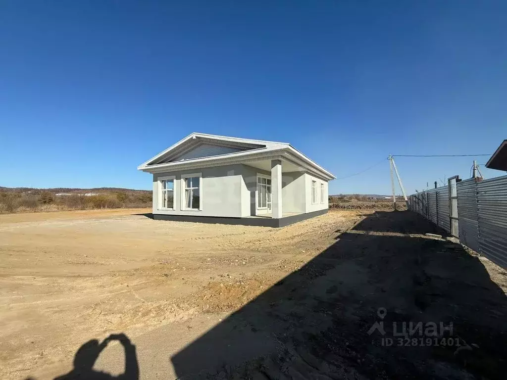 Дом в Амурская область, Благовещенск ул. Ромашковая, 53/2 (177 м) - Фото 1