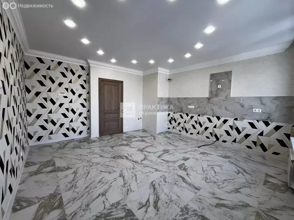 3-комнатная квартира: деревня Бородино, Малая Бородинская улица, 1к1 ... - Фото 1