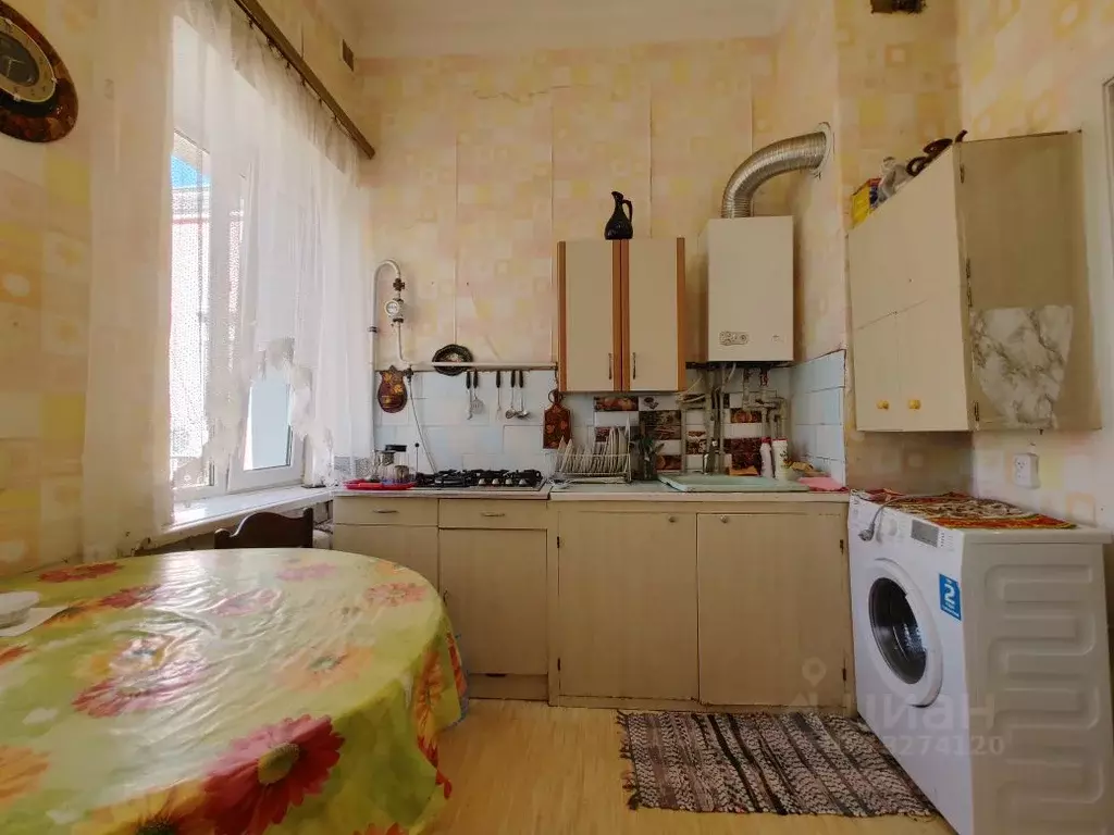 2-к кв. Крым, Феодосия бул. Адмиральский, 22 (50.0 м) - Фото 2