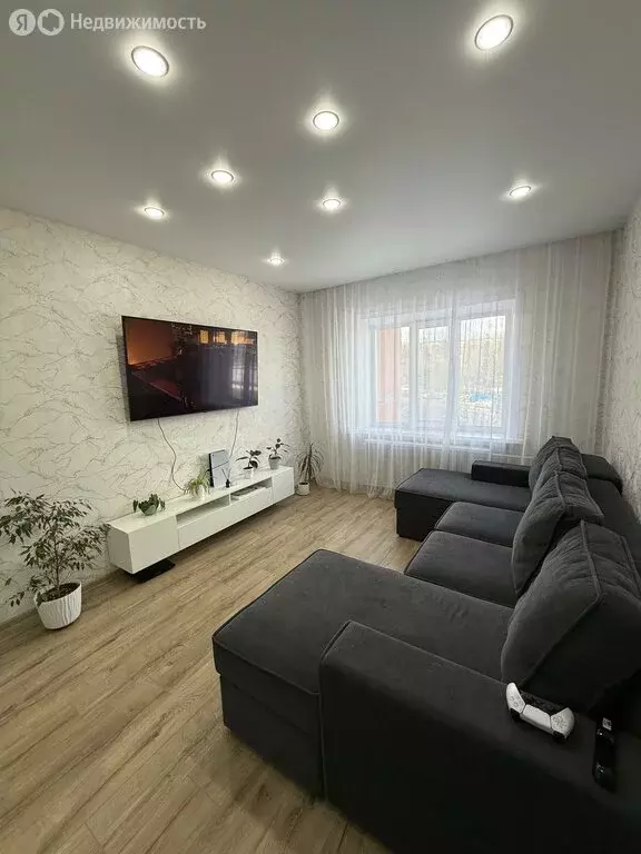 3-комнатная квартира: Нерюнгри, улица Аммосова, 6 (84 м) - Фото 0
