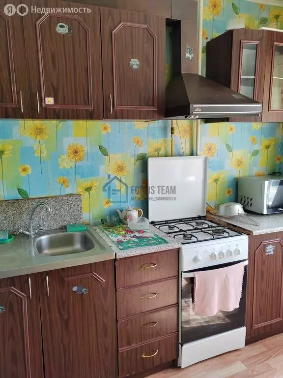 2-комнатная квартира: Волга, улица Орджоникидзе, 8 (46.5 м) - Фото 0