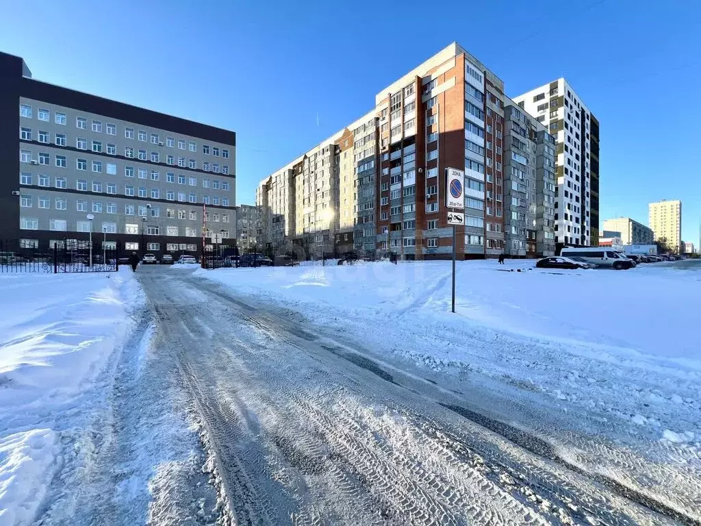 3-к кв. Курганская область, Курган Заозерный жилрайон, 1-й мкр, 25А ... - Фото 1