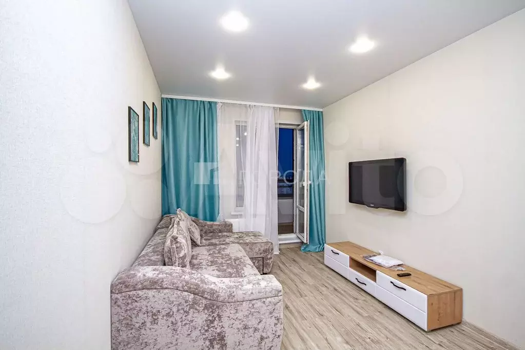 1-к. квартира, 40 м, 22/25 эт. - Фото 1