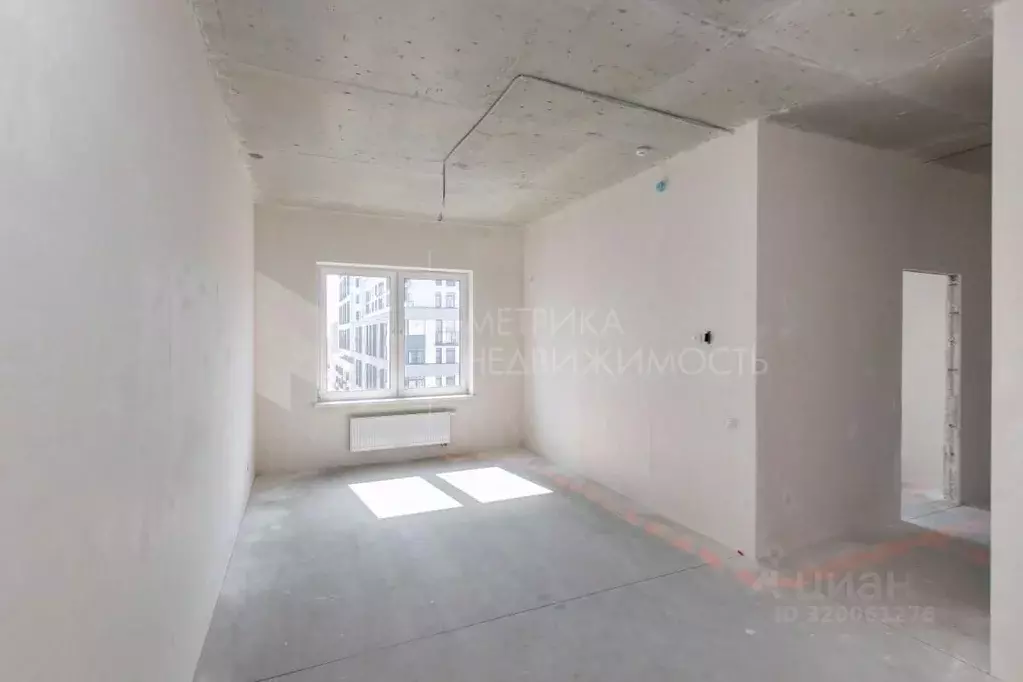 3-к кв. Тюменская область, Тюмень Харьковская ул., 72Б (60.3 м) - Фото 0