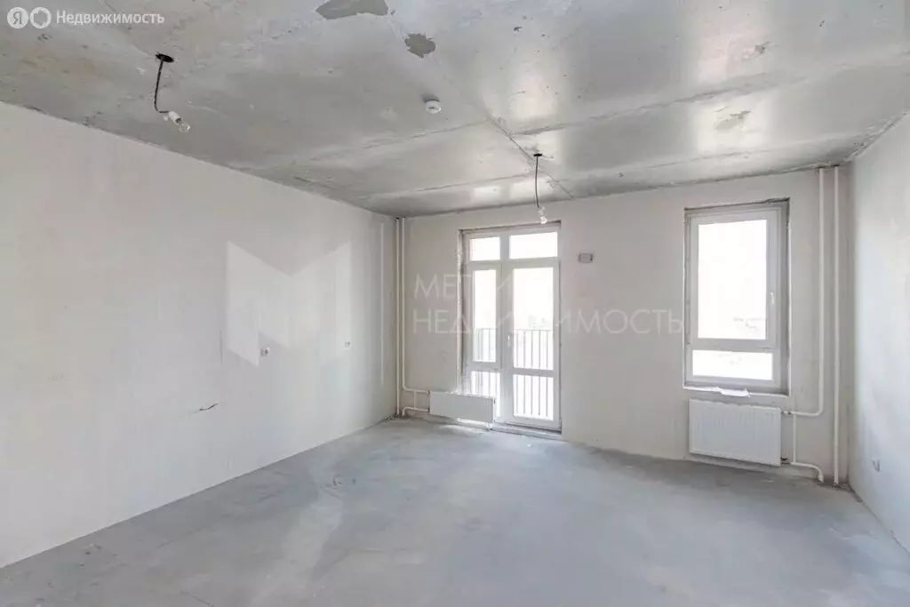 3-комнатная квартира: Тюмень, улица Фармана Салманова, 18 (90 м) - Фото 2