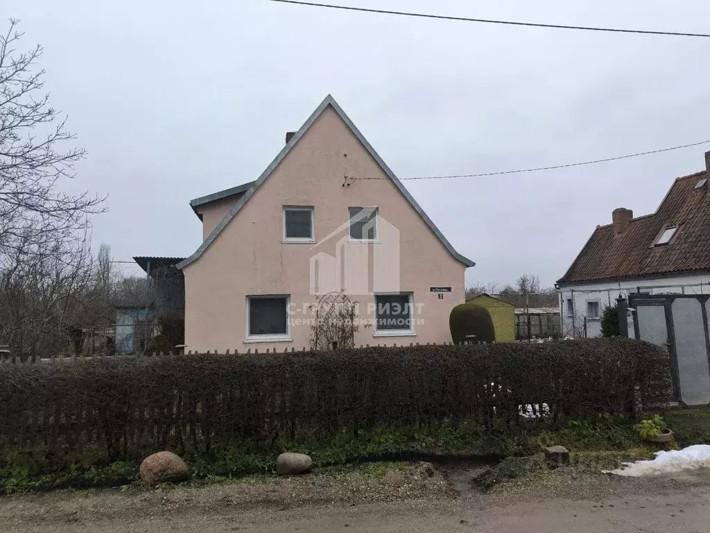Дом в Калининградская область, Черняховск пл. Пугачева, 3 (118 м) - Фото 1