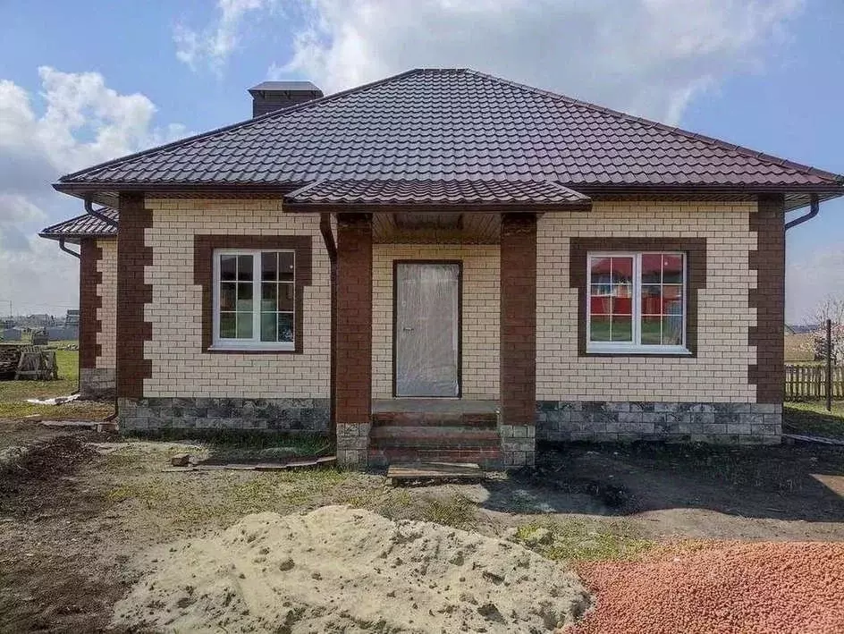 Дом в Белгородская область, Белгородский район, с. Стрелецкое ул. ... - Фото 1