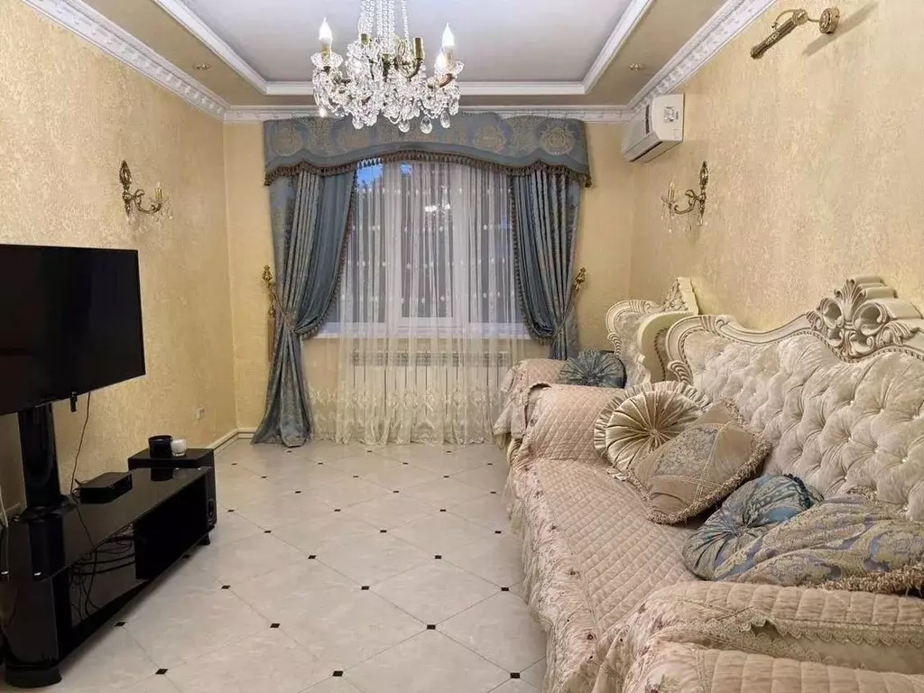 3-к кв. Кабардино-Балкария, Нальчик ул. Байсултанова, 15-15А (68.0 м) - Фото 1