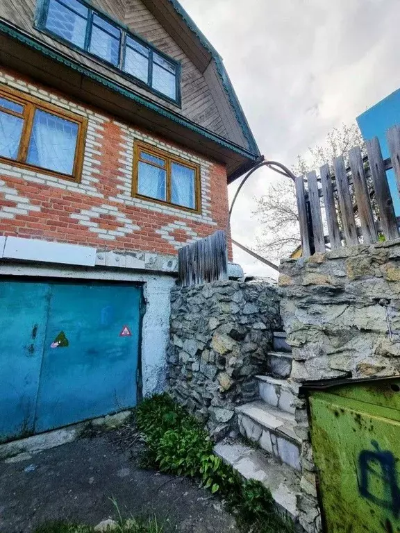 Дом в Свердловская область, Кировград ул. Жуковского, 28 (103 м) - Фото 1
