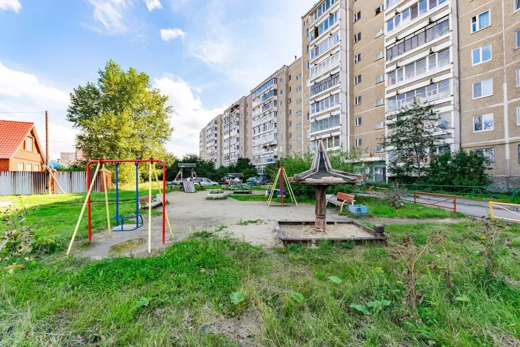 3-к кв. Свердловская область, Екатеринбург ул. Окружная, 8 (63.1 м) - Фото 0