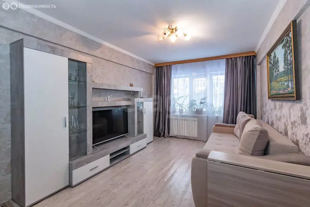 3-комнатная квартира: Омск, микрорайон Заозёрный, Коммунальная улица, ... - Фото 1