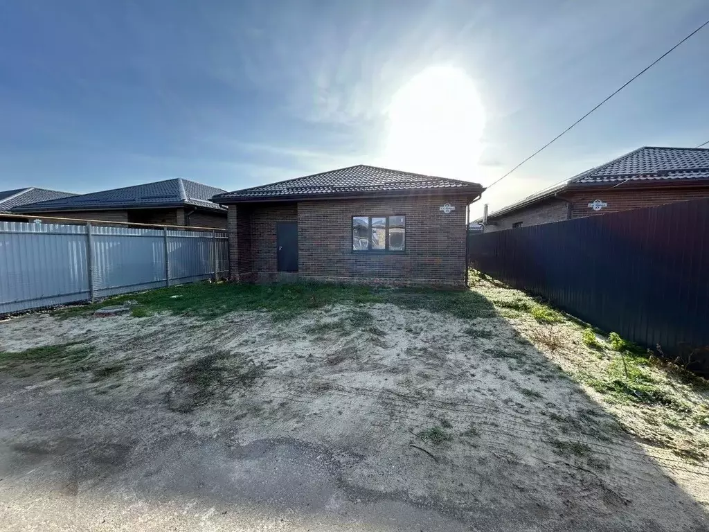 Дом в Ростовская область, Азовский район, Обильненское с/пос, пос. ... - Фото 2