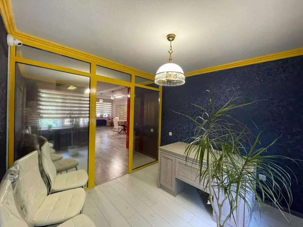 Помещение свободного назначения в Кабардино-Балкария, Нальчик ул. ... - Фото 2