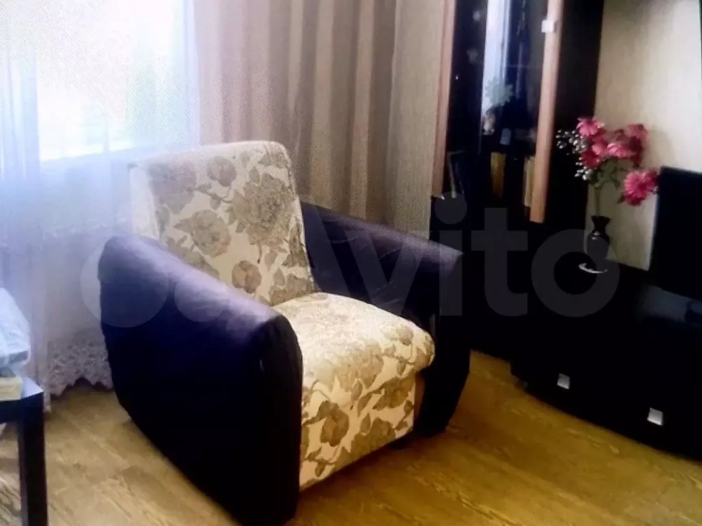 2-к. квартира, 60 м, 4/10 эт. - Фото 1
