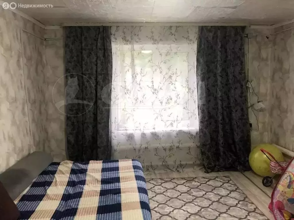 Дом в Тюменская область, Ялуторовский муниципальный округ, село ... - Фото 1