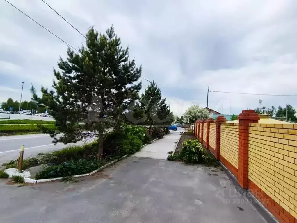 Дом в Тюменская область, Тюмень Народная ул., 66 (448 м) - Фото 1