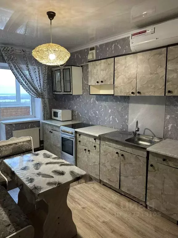 1-к кв. Волгоградская область, Волгоград ул. Балакирева, 2 (39.2 м) - Фото 1