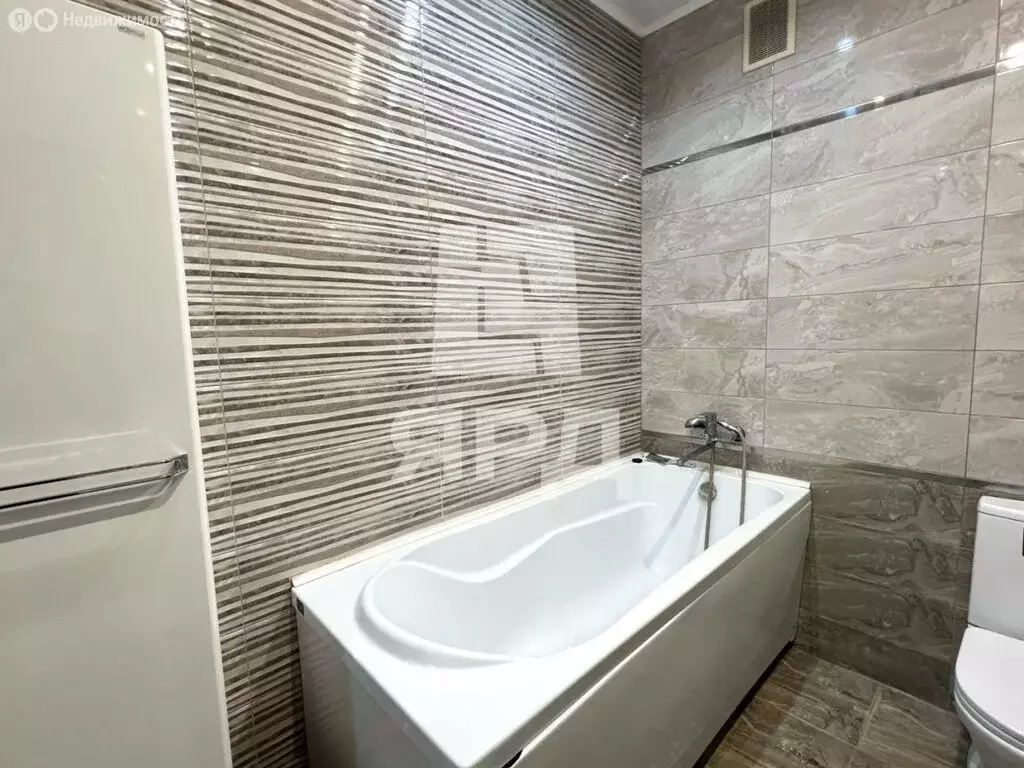 2-комнатная квартира: Таганрог, улица Чучева, 42Б (70 м) - Фото 1