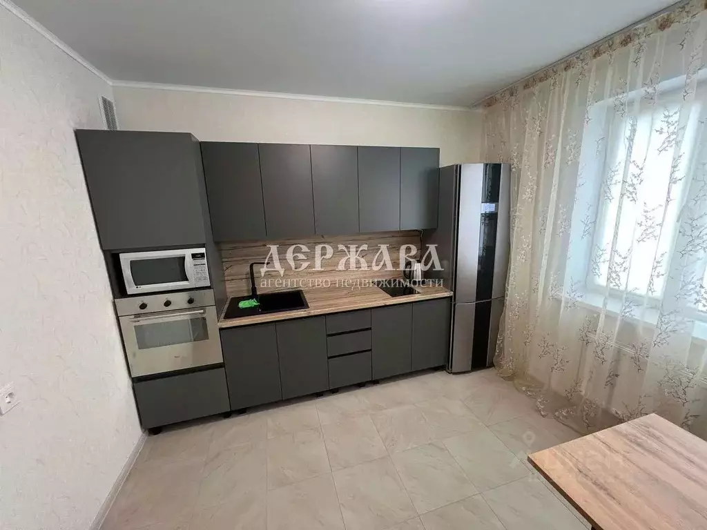 1-к кв. Белгородская область, Старый Оскол Степной мкр, 33В (47.0 м) - Фото 2