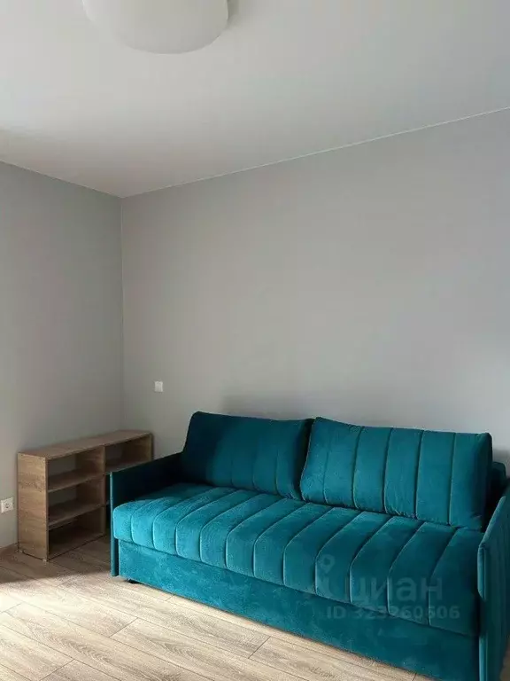 Студия Свердловская область, Екатеринбург ул. Счастливая, 3 (33.0 м) - Фото 1