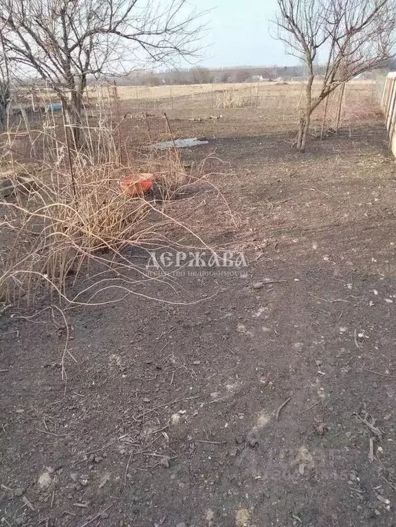 Участок в Белгородская область, Старооскольский городской округ, с. ... - Фото 0