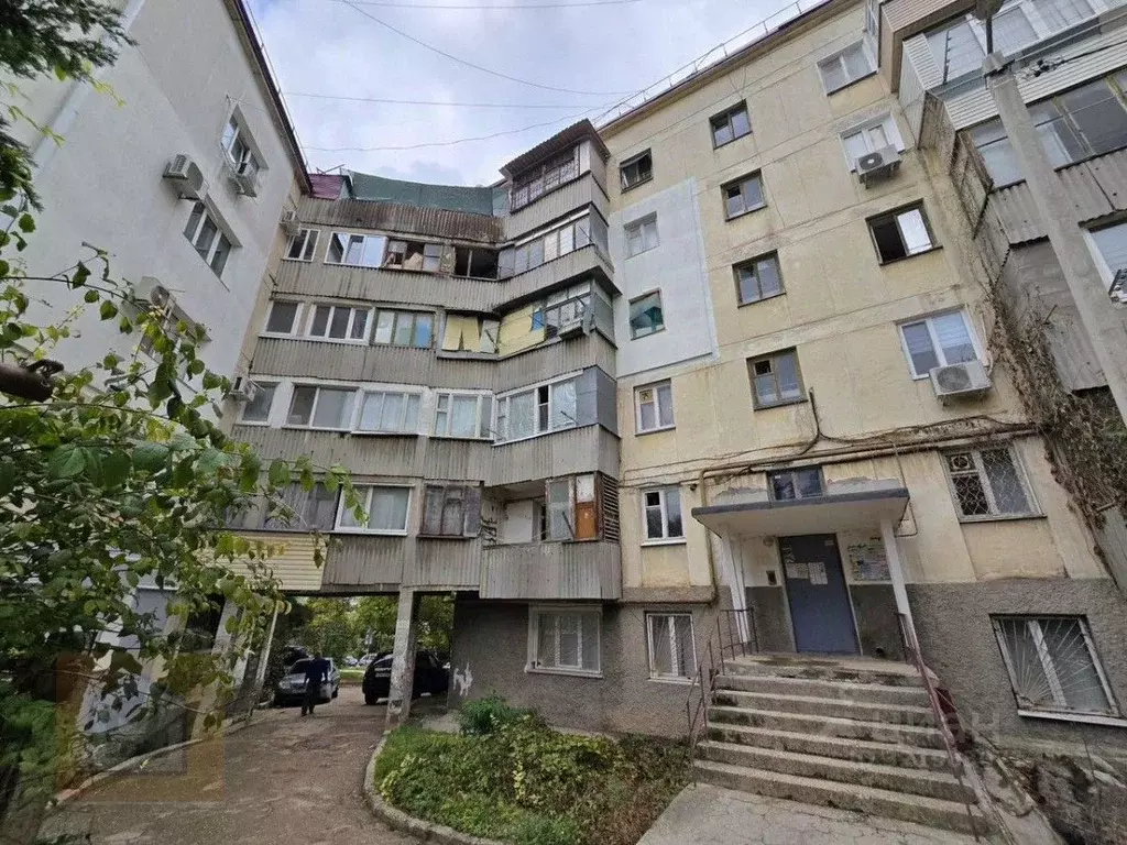 2-к кв. Севастополь ул. Репина, 18 (53.2 м) - Фото 1